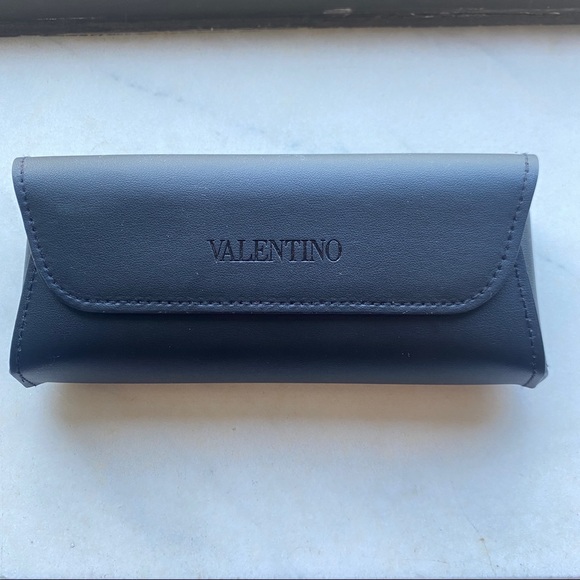 Valentino Sunglasses - Brand New! Never worn! VA2052 - Picture 14 of 16